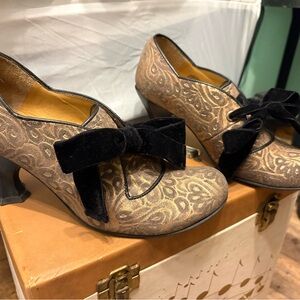 John Fluevog Brown Patterned Heels with Black Bow